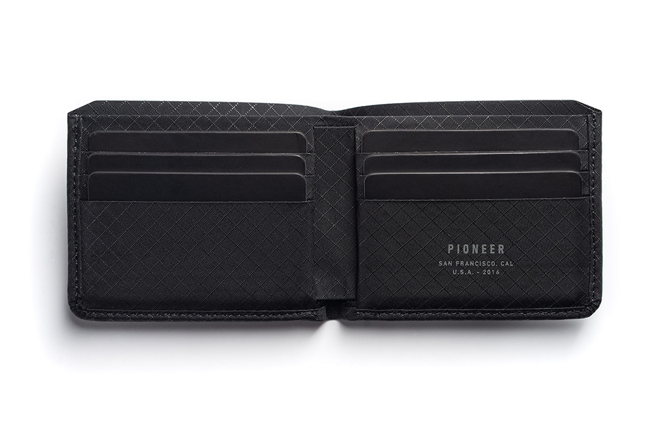 Pioneer Carry Division Billfold Onyx-rfid