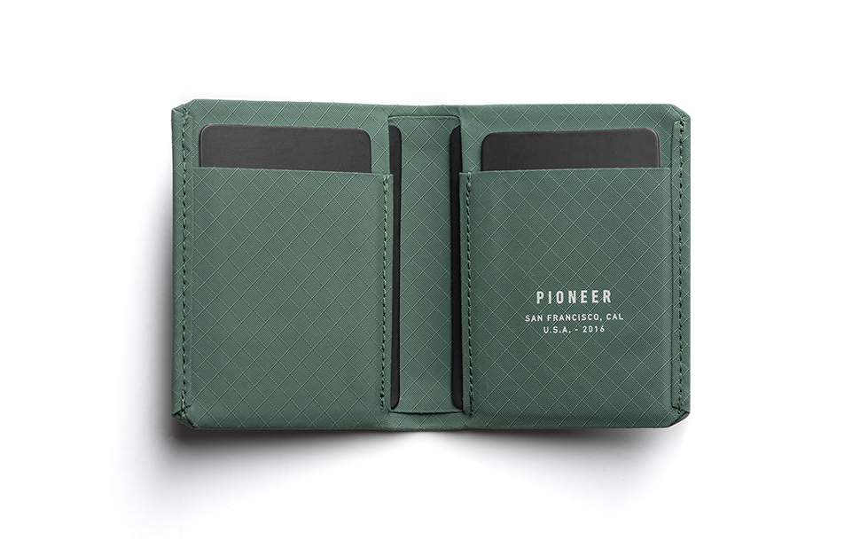 Pioneer Carry Matter Bifold Ever Green