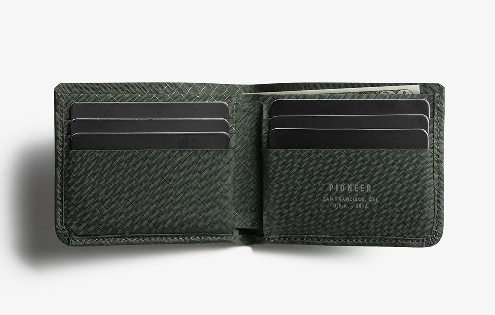 Pioneer Carry Division Billfold Forest